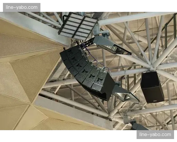 场馆边缘存储阵列就近缓存，本地观众直播体验零抖动